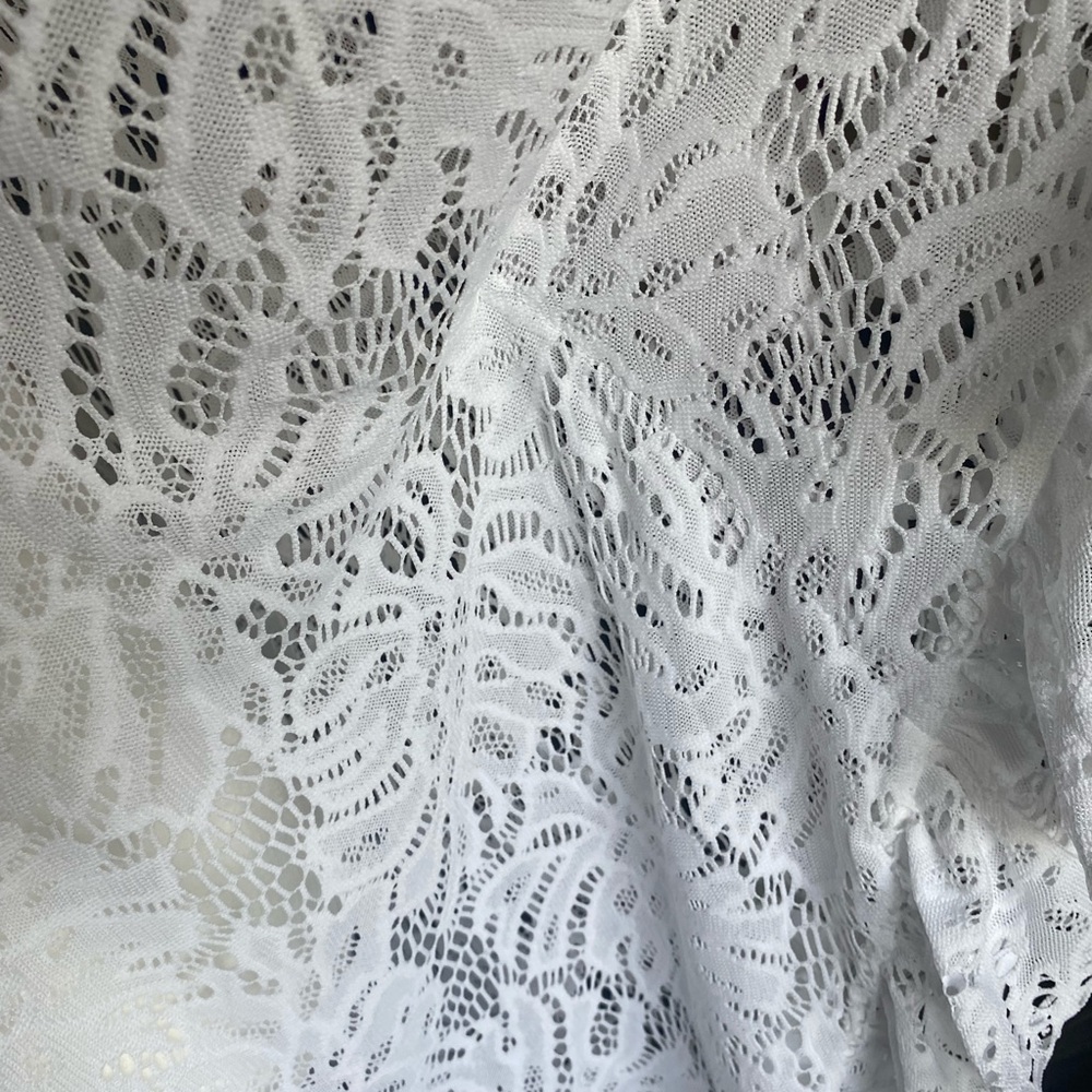 Lilly Pulitzer White Lace Coverup - Picture 4 of 4